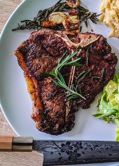 Garlic Infused Olive Oil  x Dark Espresso Balsamic Vinegar Steak Marinade